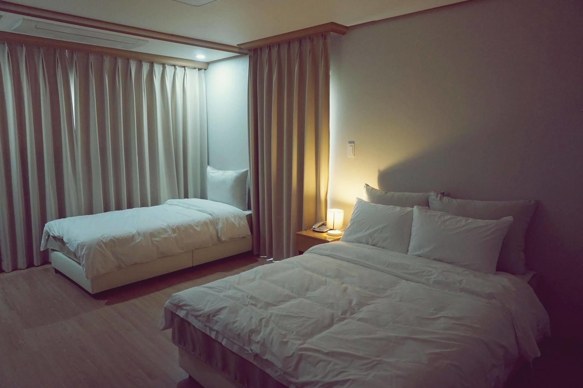 Seogwipo Dongwon Hotel Exterior foto